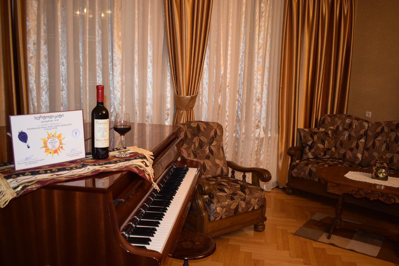 Family Hotel Lago & Wine Cellar لاجوديخي المظهر الخارجي الصورة